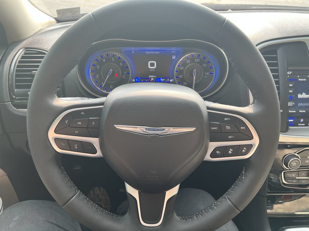 Certified 2023 Chrysler 300 Touring L w/ Safetytec Plus Group RWD image 10