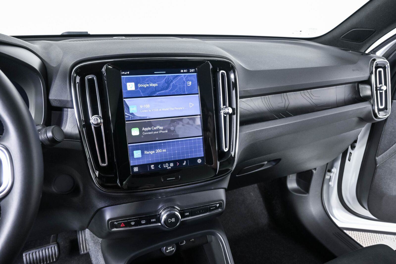 Certified 2024 Volvo C40 Recharge Ultimate AWD/4WD image 14