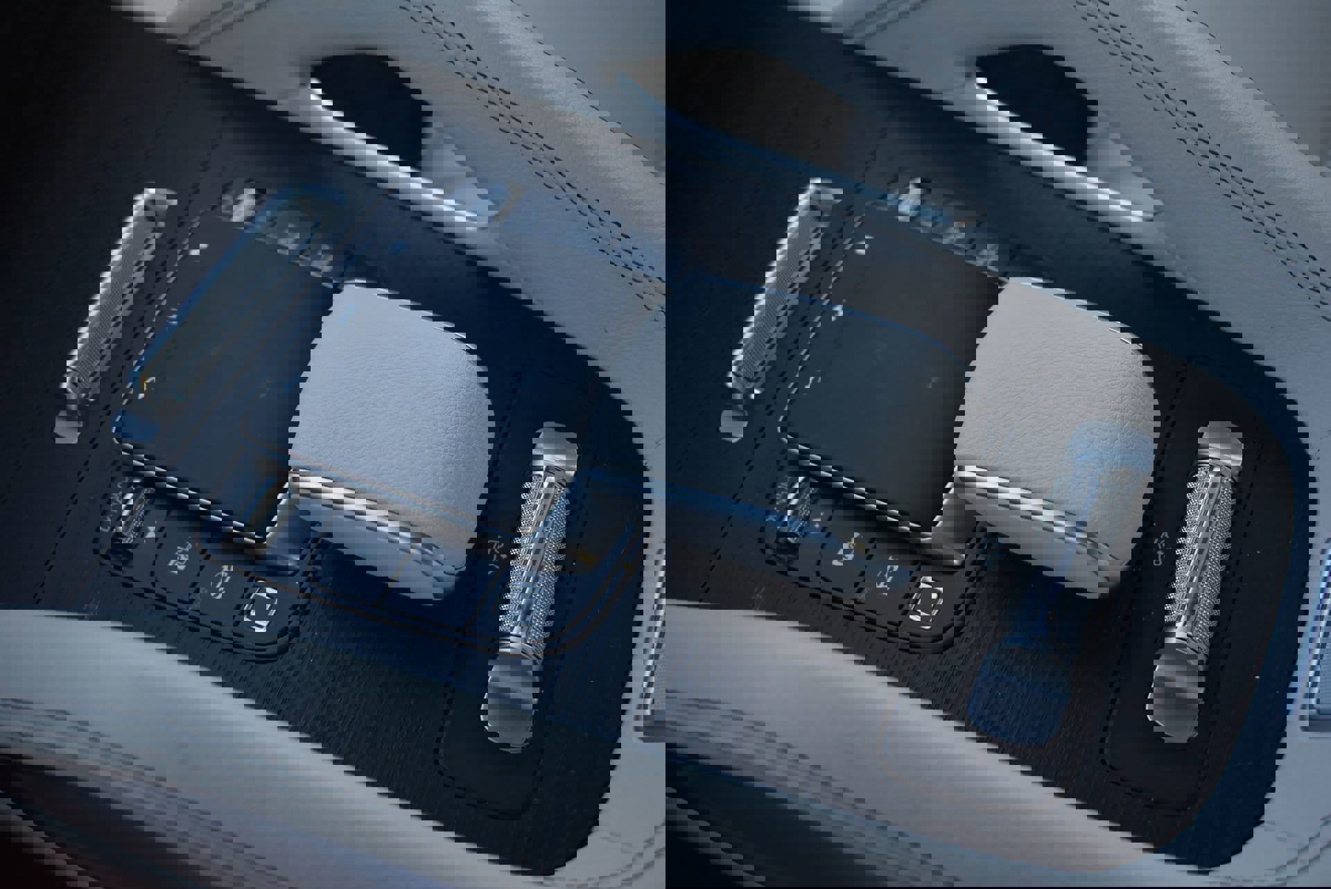 Used 2025 Mercedes-Benz GLS 450 4MATIC image 30