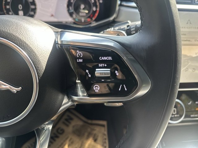 Used 2025 Jaguar F-PACE R-Dynamic S image 29