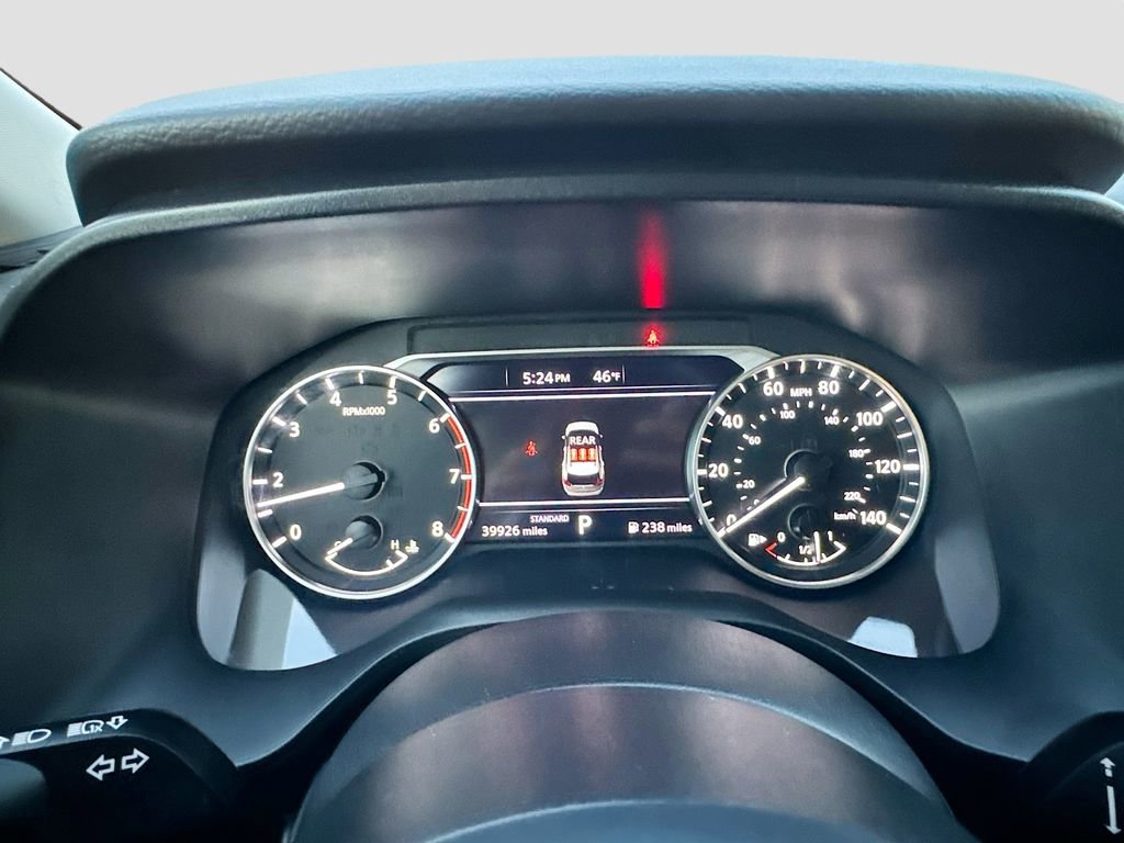 Used 2024 Nissan Rogue SV image 11