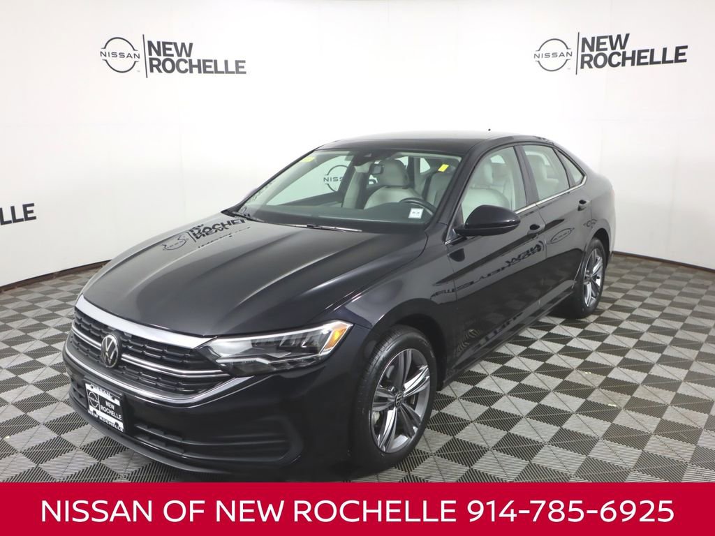 Used 2023 Volkswagen Jetta SE w/ Panoramic Sunroof Package