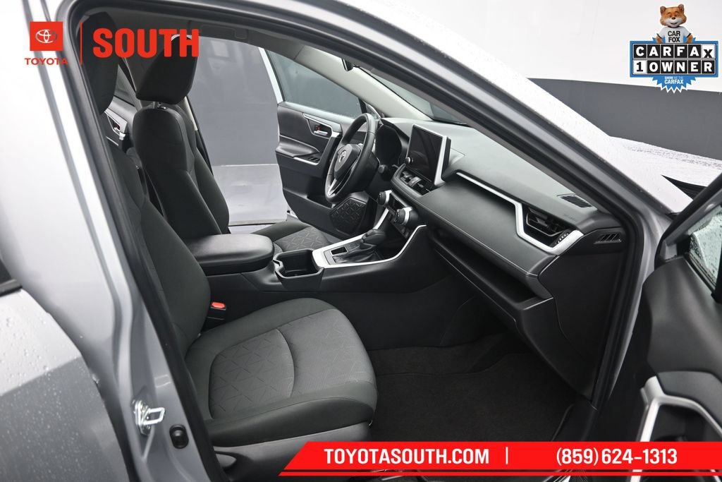 Used 2024 Toyota RAV4 XLE w/ Weather Package AWD/4WD image 29