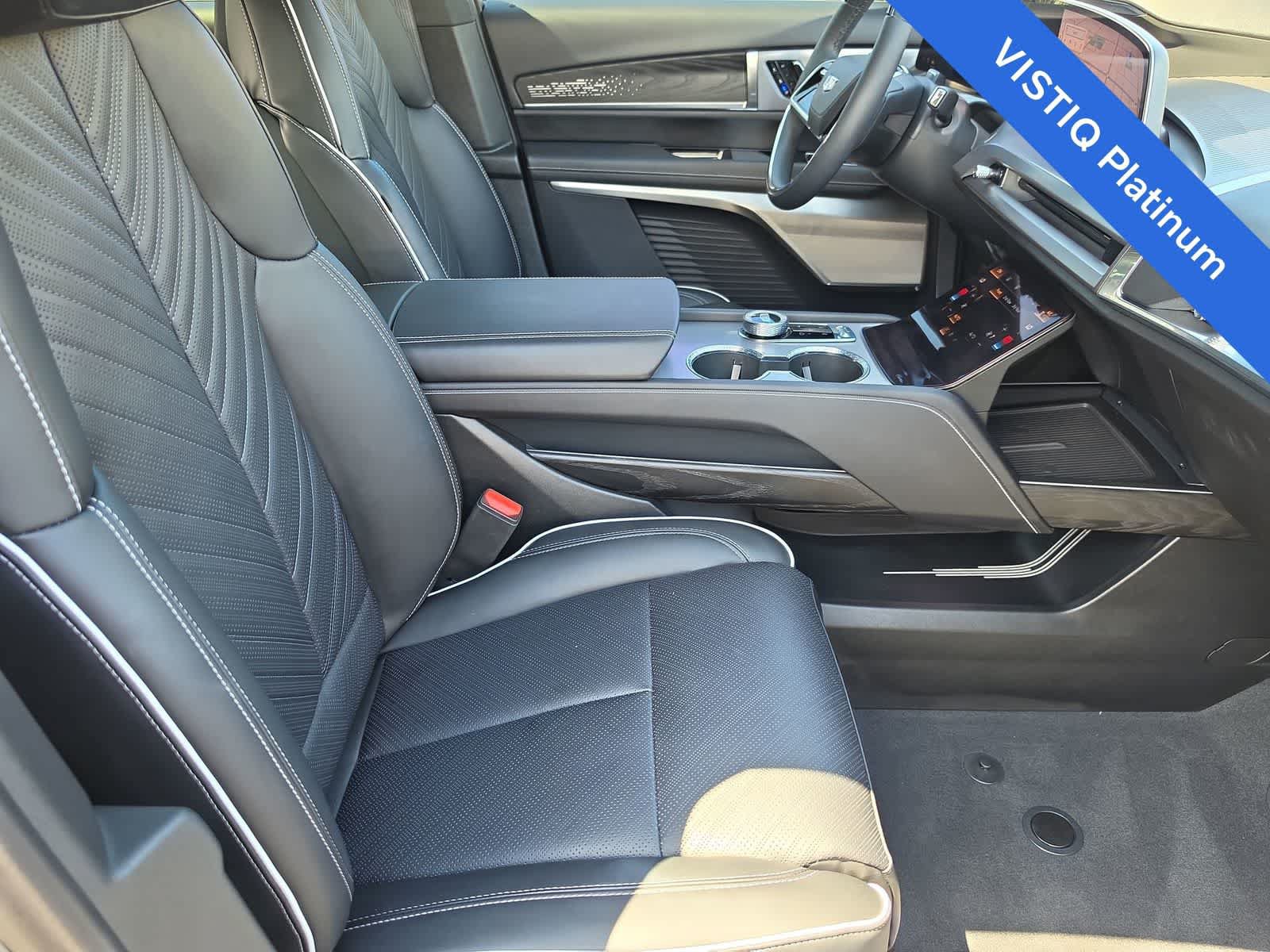 Used 2026 Cadillac Vistiq Platinum w/ LPO, Floor Liner Package AWD/4WD image 17