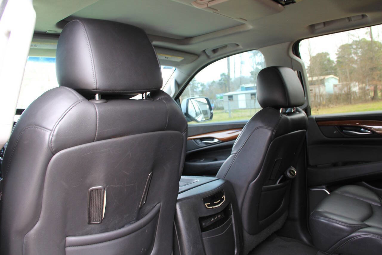 Used 2017 Cadillac Escalade Luxury AWD/4WD image 20