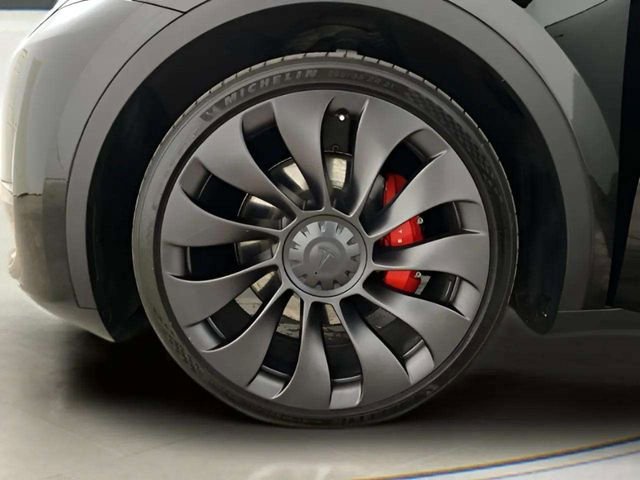 Used 2023 Tesla Model Y Performance image 92