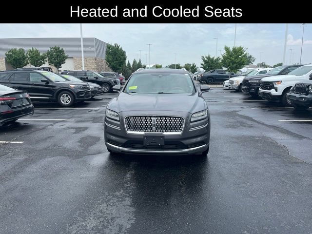Used 2022 Lincoln Nautilus Reserve AWD/4WD image 2