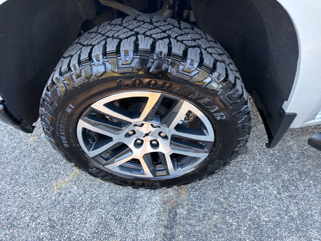 Used 2020 Chevrolet Silverado 1500 LT Trail Boss AWD/4WD image 32