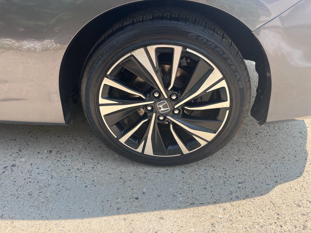 Used 2016 Honda Accord EX-L image 5