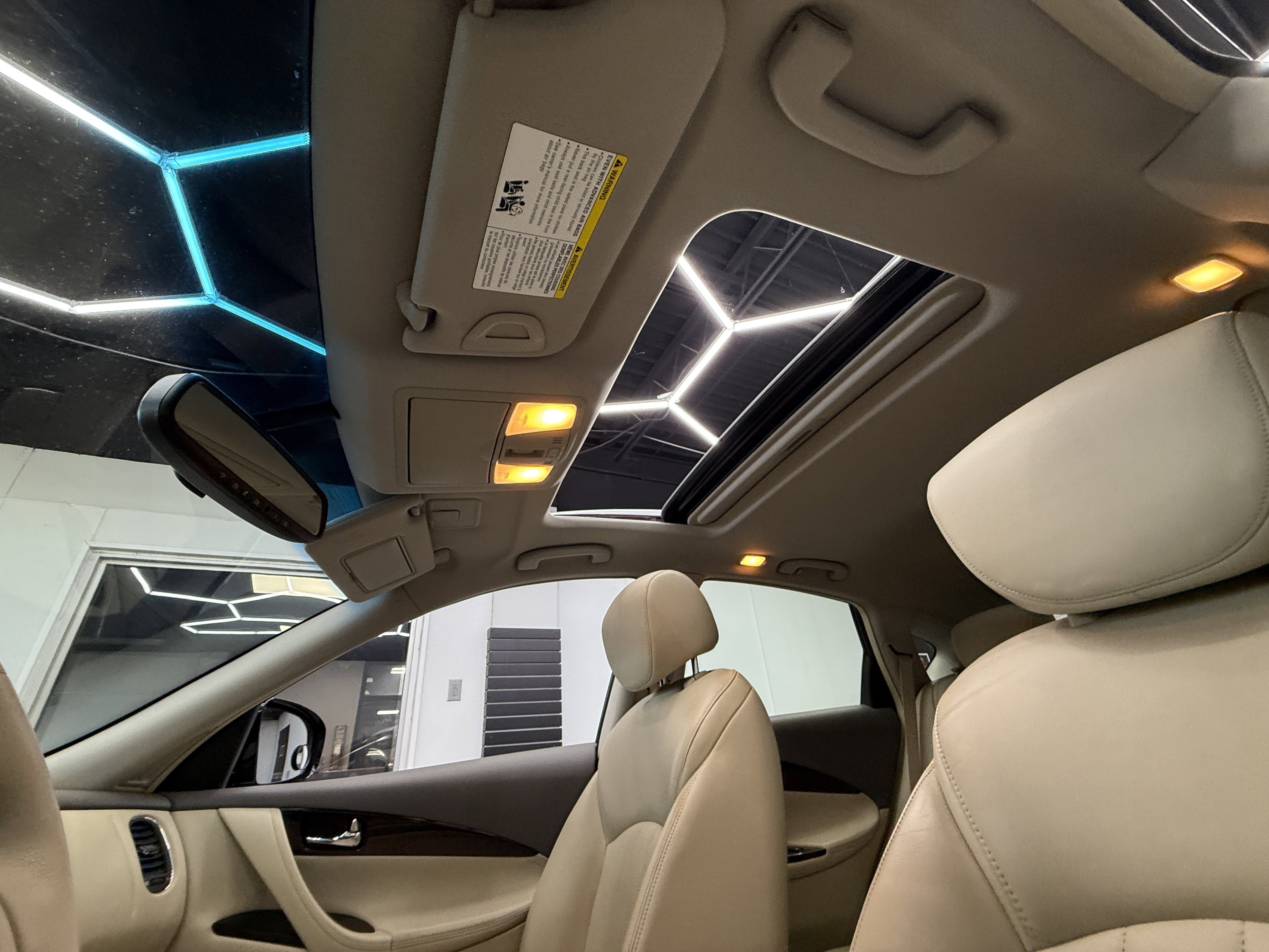 Used 2015 INFINITI QX50 Journey w/ Premium Package image 12