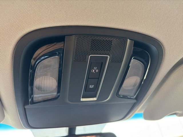 Used 2016 Kia Sorento LX w/ LX Convenience Package image 13