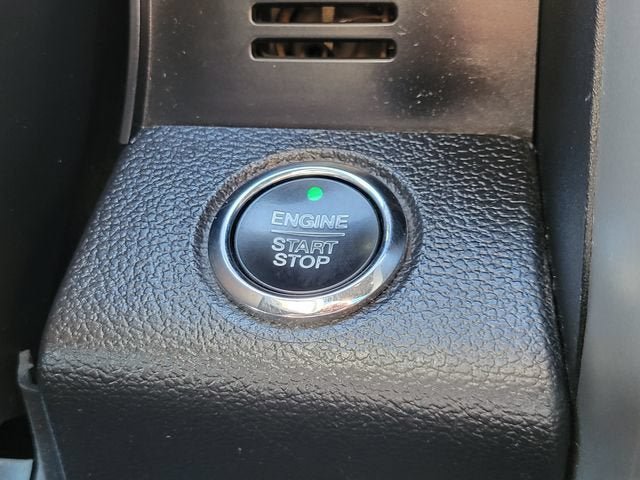 Used 2018 Ford F150 Lariat w/ Equipment Group 502A Luxury AWD/4WD image 16