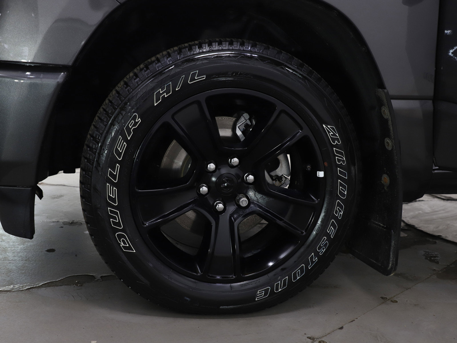 Used 2024 RAM 1500 Sport image 32