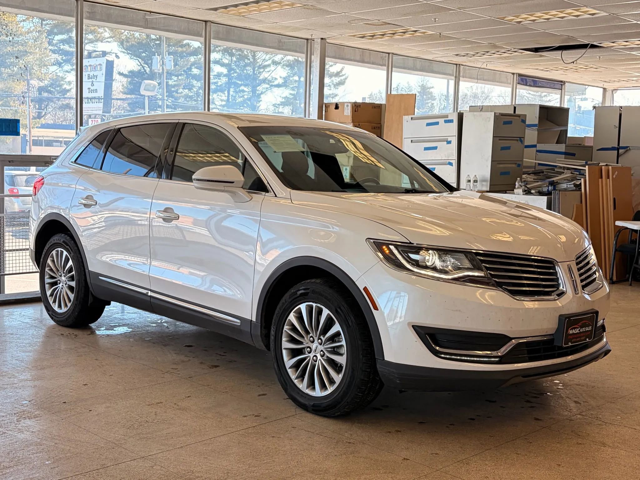 Used 2017 Lincoln MKX Select w/ Select Plus Package image 49