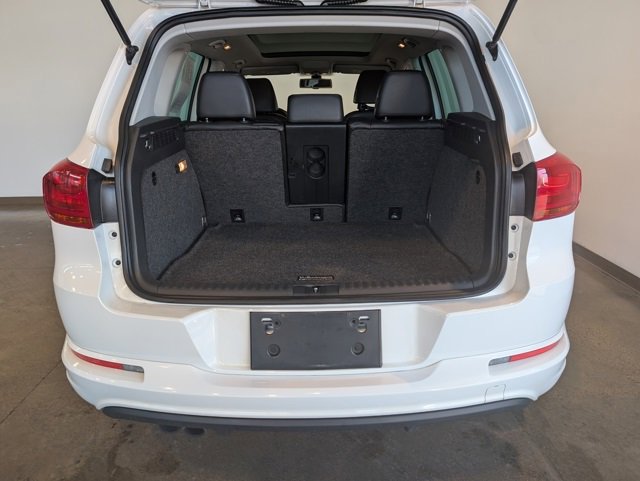 Used 2017 Volkswagen Tiguan Sport image 5