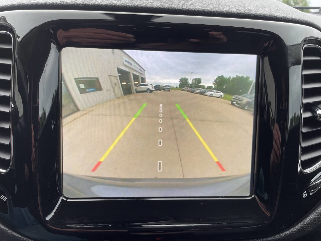 Used 2020 Jeep Compass Limited image 18