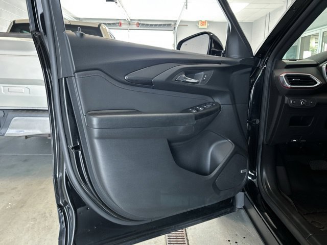 Used 2022 Chevrolet TrailBlazer RS w/ Technology Package AWD/4WD image 24
