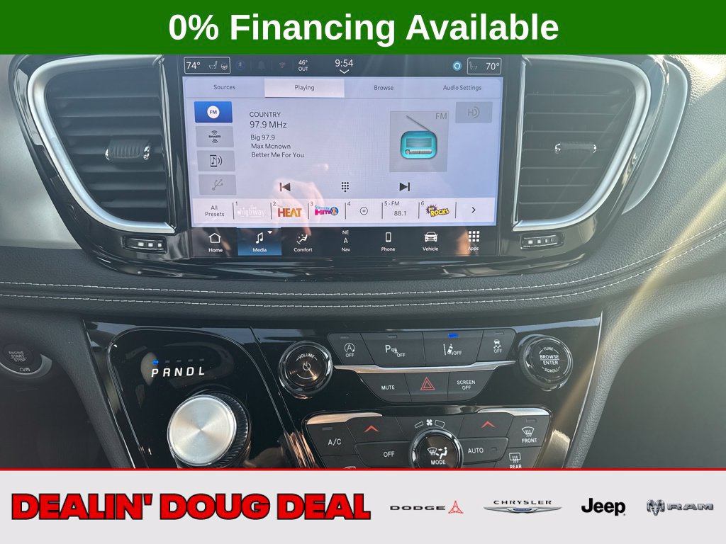 New 2026 Chrysler Pacifica Limited w/ S Appearance Package AWD/4WD image 17