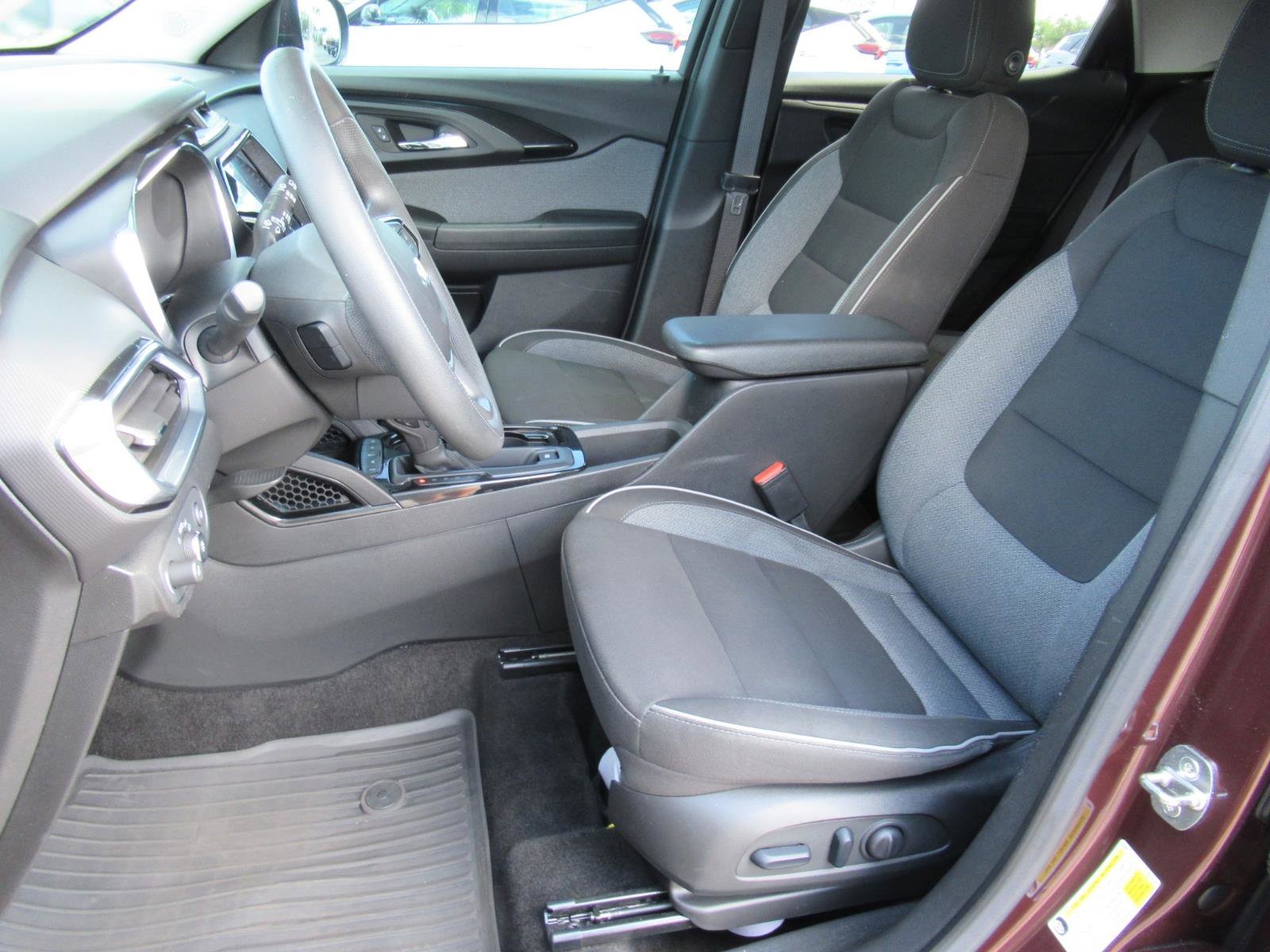 Used 2023 Chevrolet TrailBlazer LT w/ Convenience Package FWD image 18