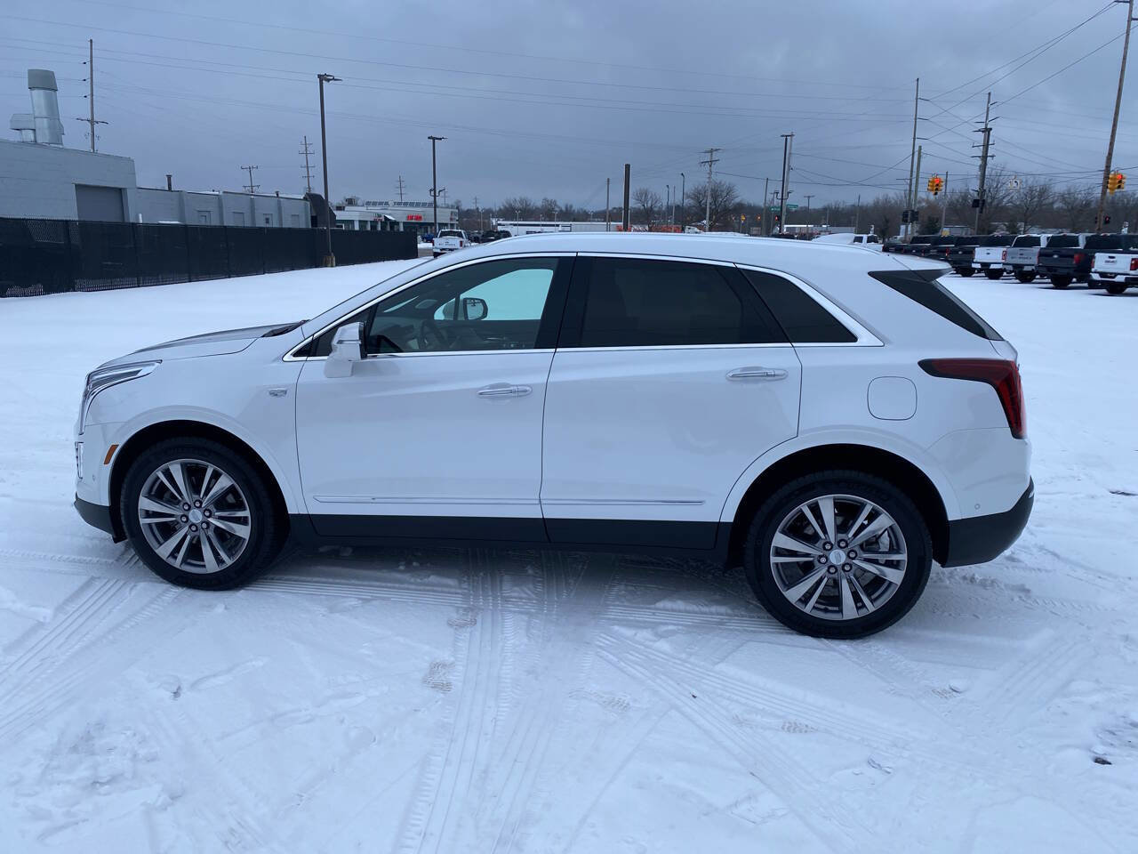 Used 2025 Cadillac XT5 Premium Luxury image 8