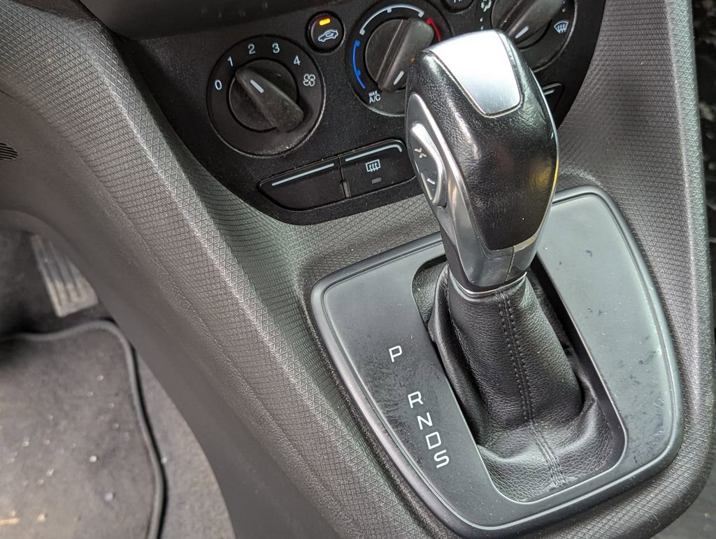 Used 2017 Ford Transit Connect XLT image 13