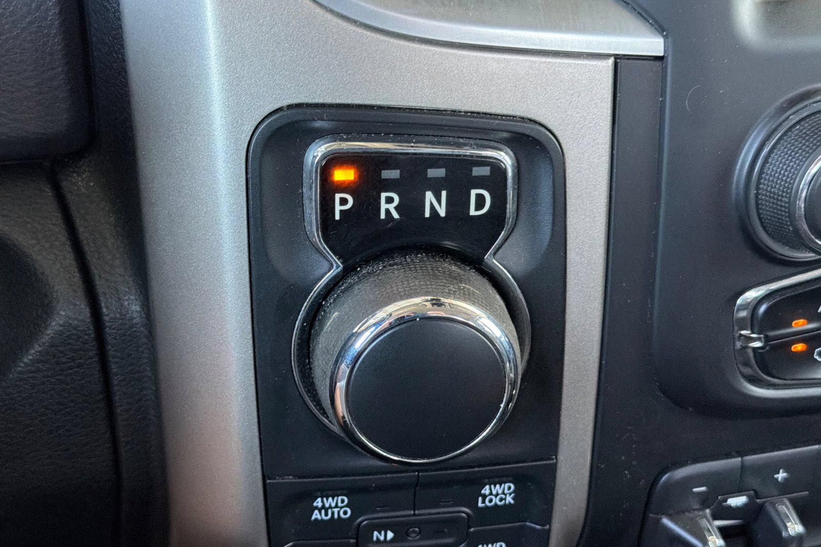 Used 2016 RAM 1500 SLT AWD/4WD image 20