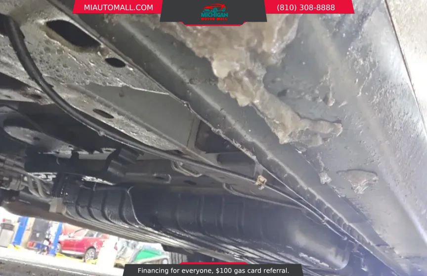 Used 2016 Chrysler Town & Country Touring w/ Driver Convenience Group image 15