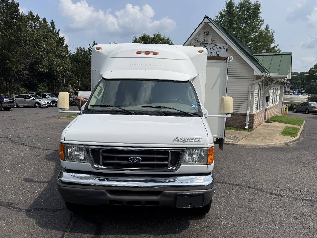 Used 2006 Ford E-450 and Econoline 450 RWD image 2