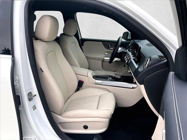 Used 2025 Mercedes-Benz GLB 250 image 9