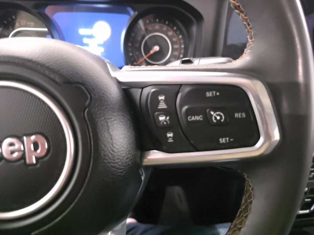 Used 2024 Jeep Wrangler Unlimited Sahara w/ Technology Group AWD/4WD image 15