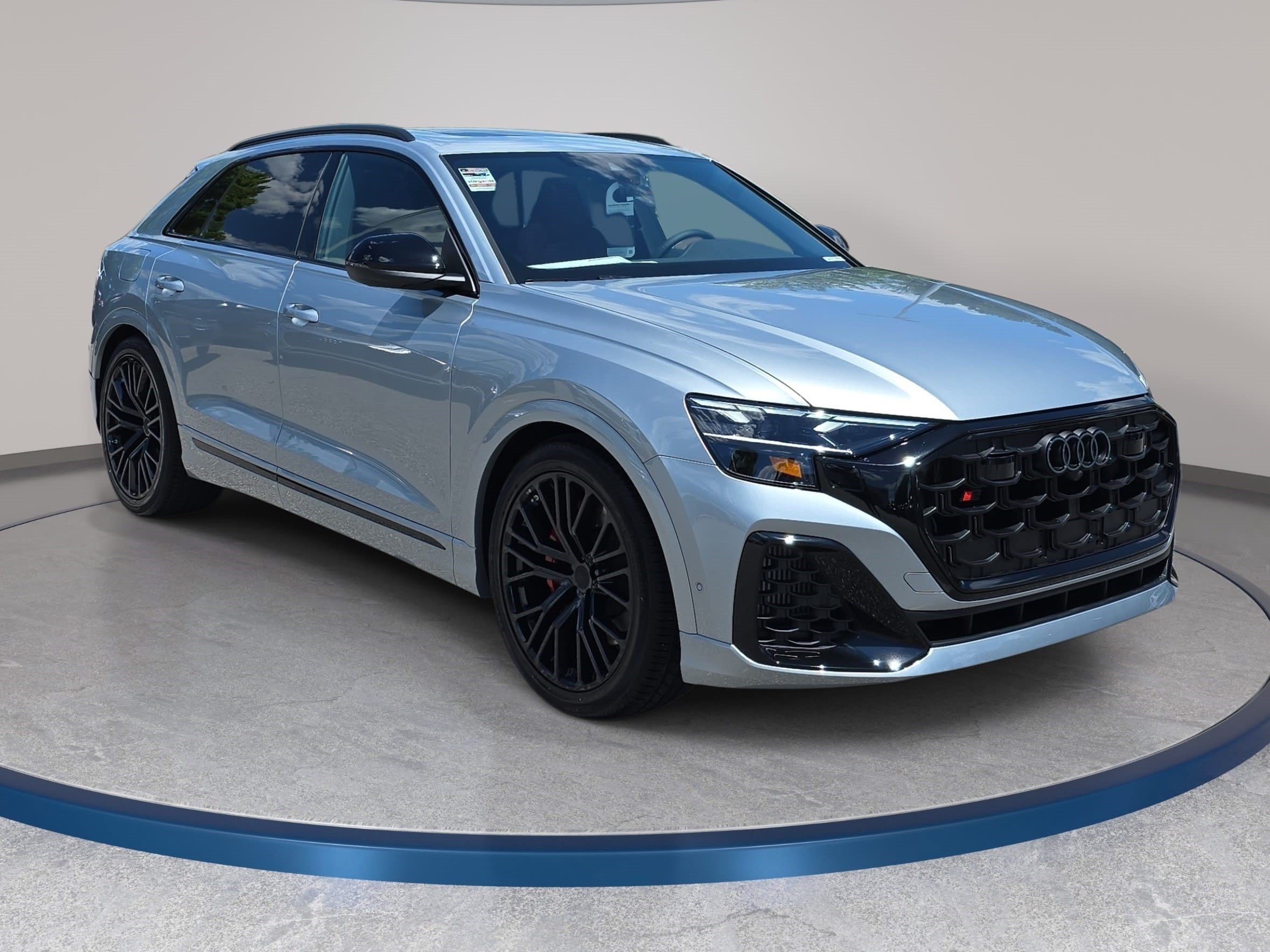 New 2026 Audi SQ8 Premium Plus AWD/4WD image 3