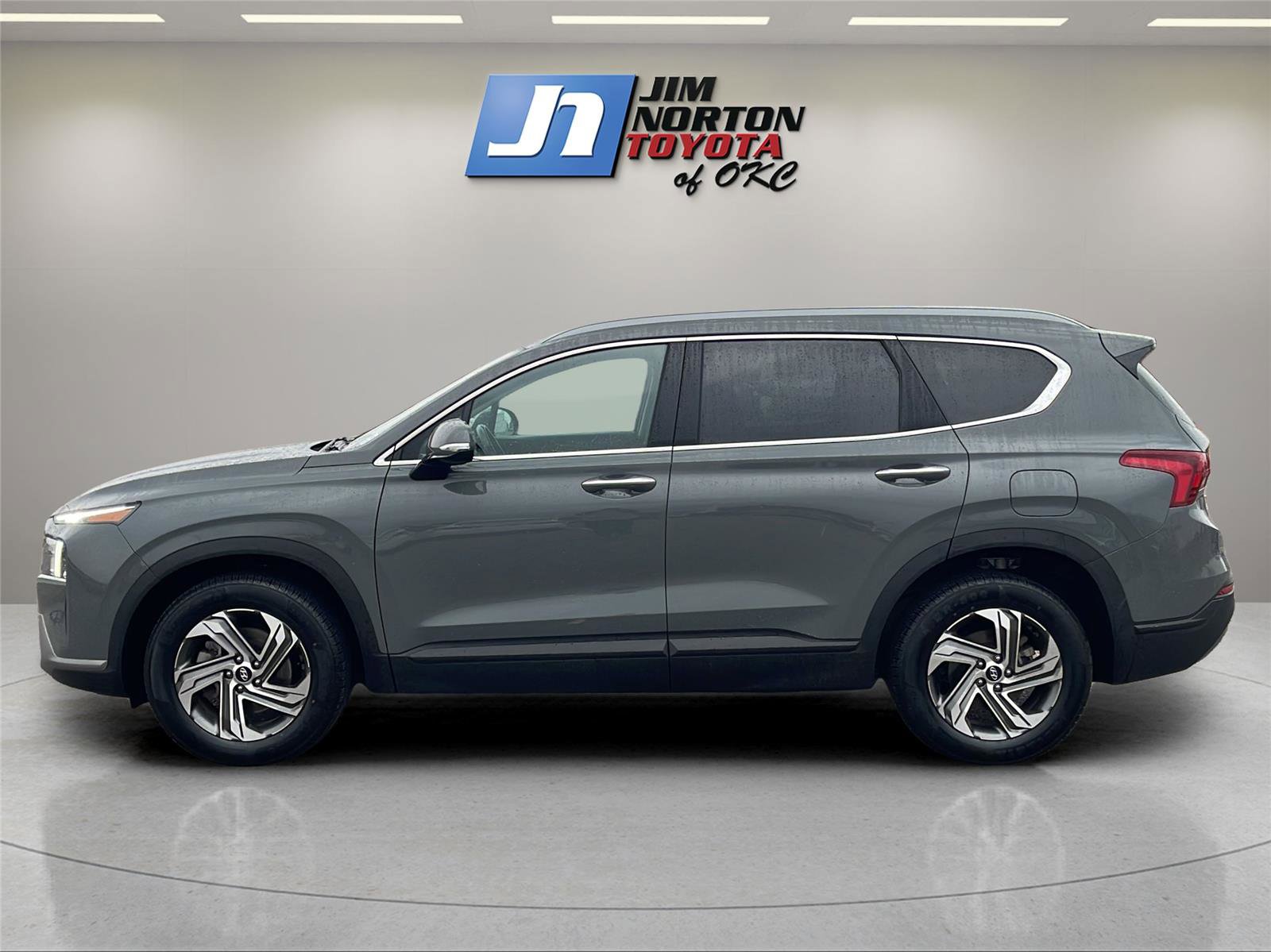 Used 2023 Hyundai Santa Fe SEL image 8
