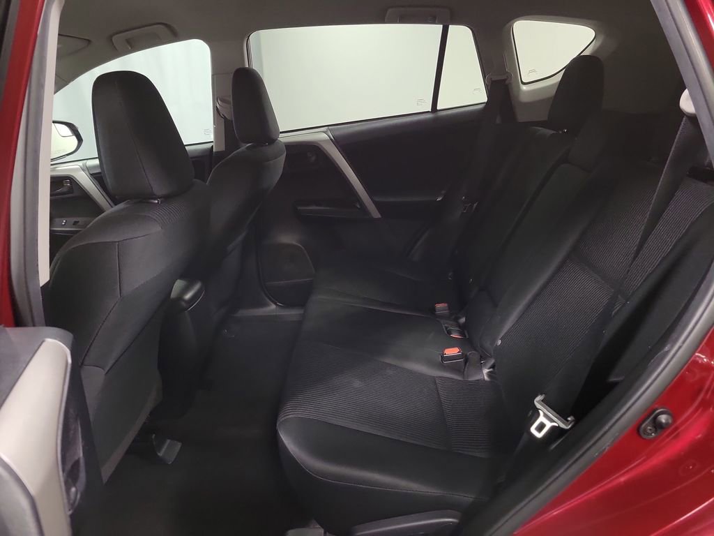 Used 2018 Toyota RAV4 LE image 21