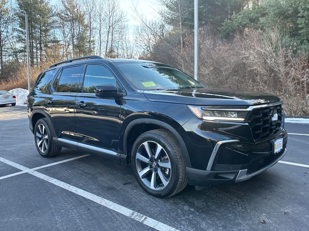 Used 2023 Honda Pilot Touring image 7