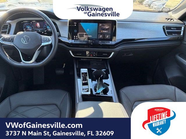 Used 2025 Volkswagen Atlas Cross Sport SE image 14