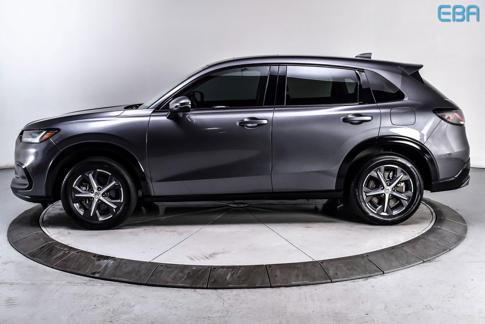 Used 2025 Honda HR-V EX-L image 3