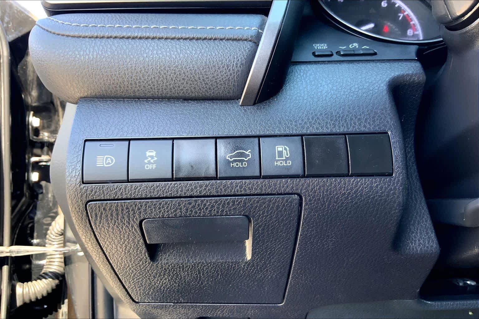 Used 2023 Toyota Camry SE FWD image 33