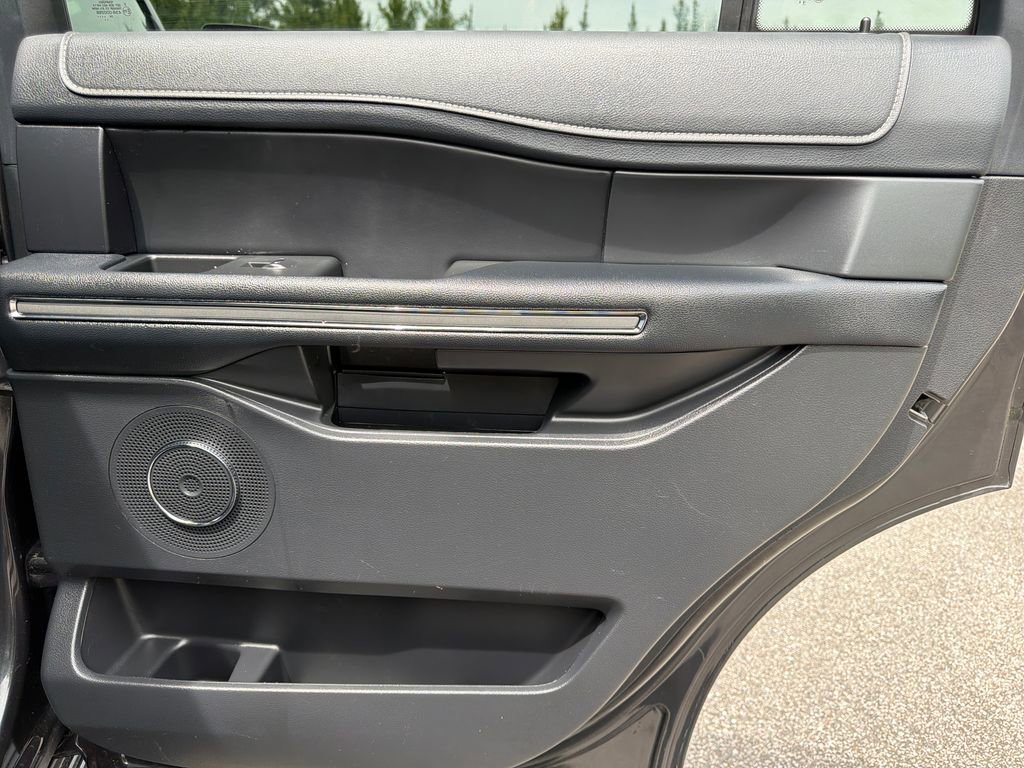 Used 2024 Ford Expedition XLT image 54