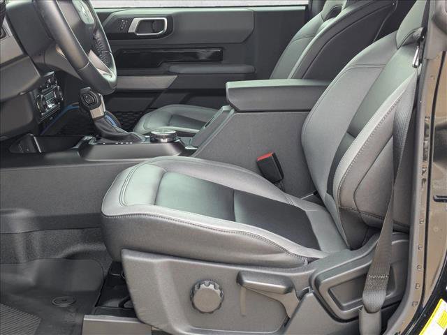 Used 2023 Ford Bronco Black Diamond w/ Sasquatch Package image 17