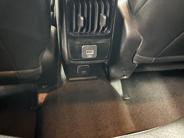 Used 2024 Jeep Compass Limited image 9