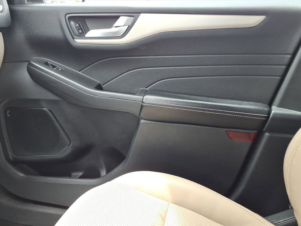 Used 2022 Ford Escape SEL FWD image 26