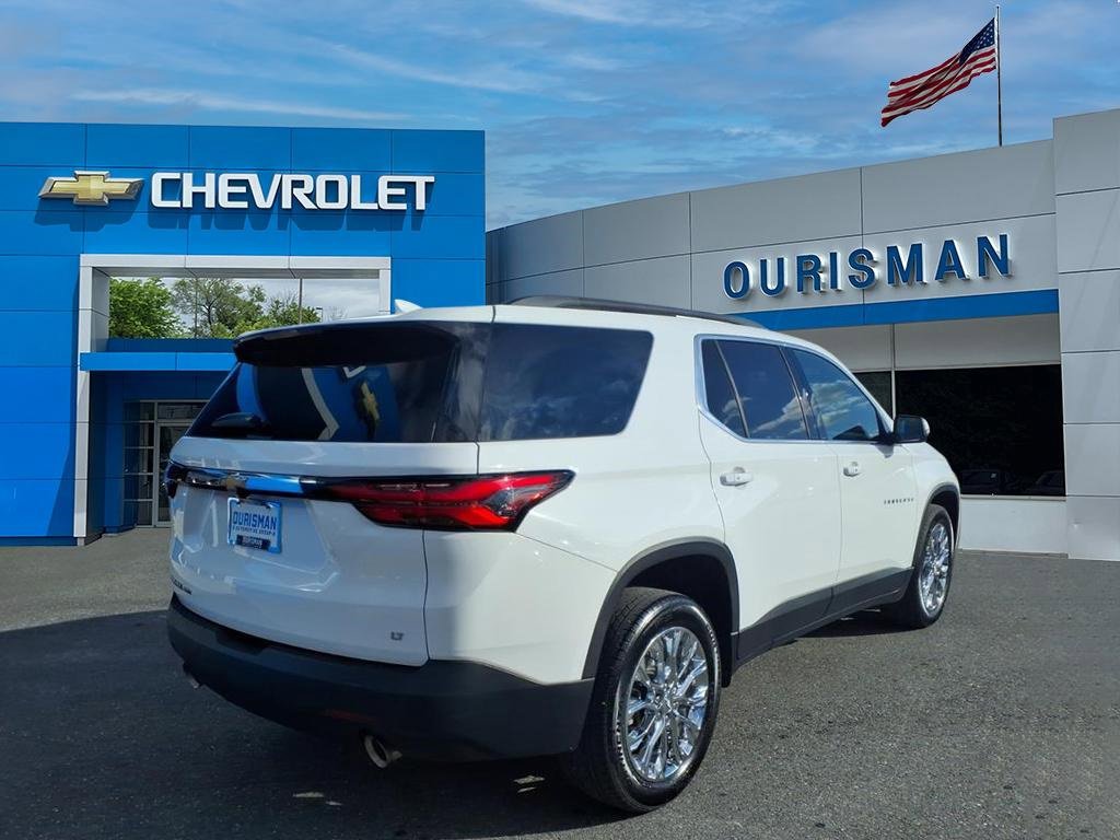 Used 2022 Chevrolet Traverse LT image 3