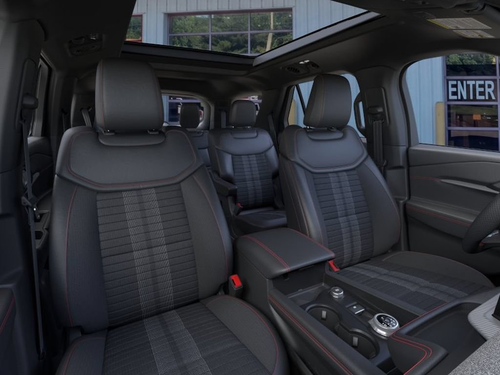 New 2026 Ford Explorer ST-Line w/ ST-Line Street Pack AWD/4WD image 10