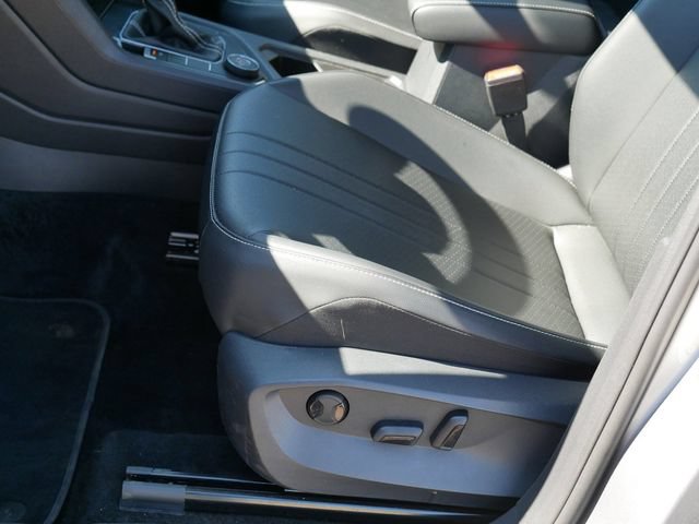 Certified 2023 Volkswagen Tiguan SE AWD/4WD image 14
