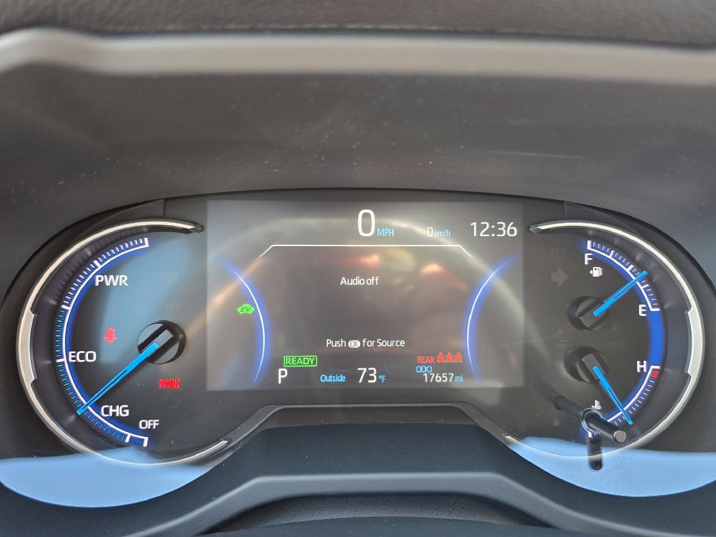 Certified 2025 Toyota RAV4 LE AWD/4WD image 26