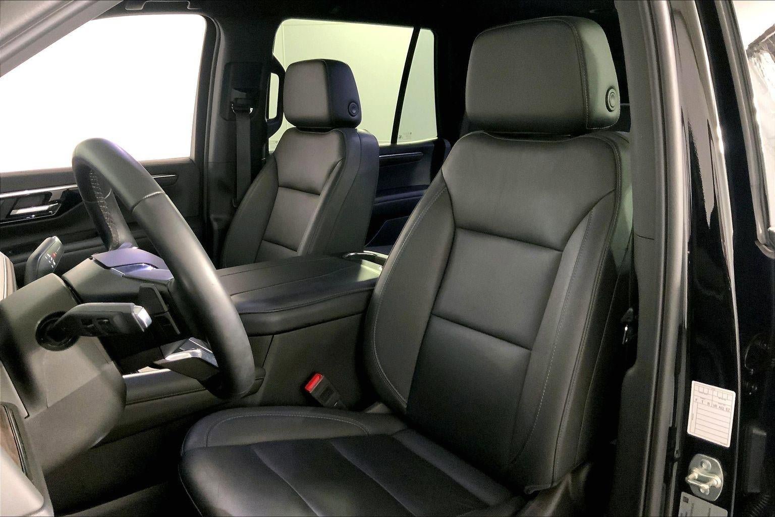 Used 2025 Chevrolet Tahoe LT AWD/4WD image 24