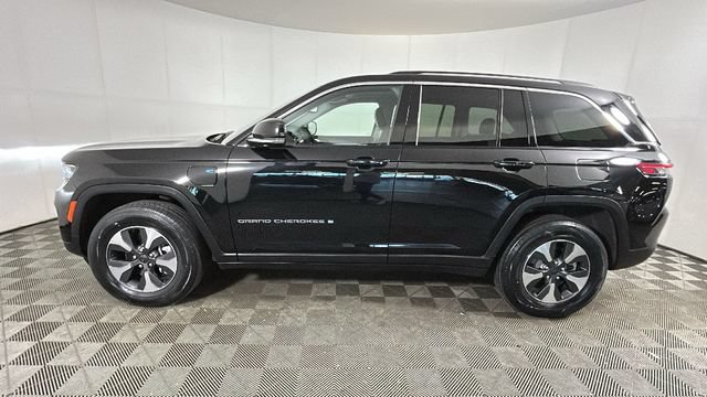 Used 2022 Jeep Grand Cherokee Limited 4xe AWD/4WD image 5