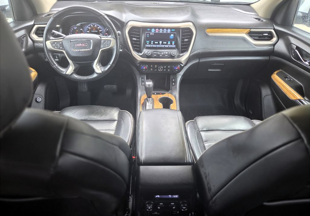 Used 2017 GMC Acadia Denali w/ Technology Package AWD/4WD image 24