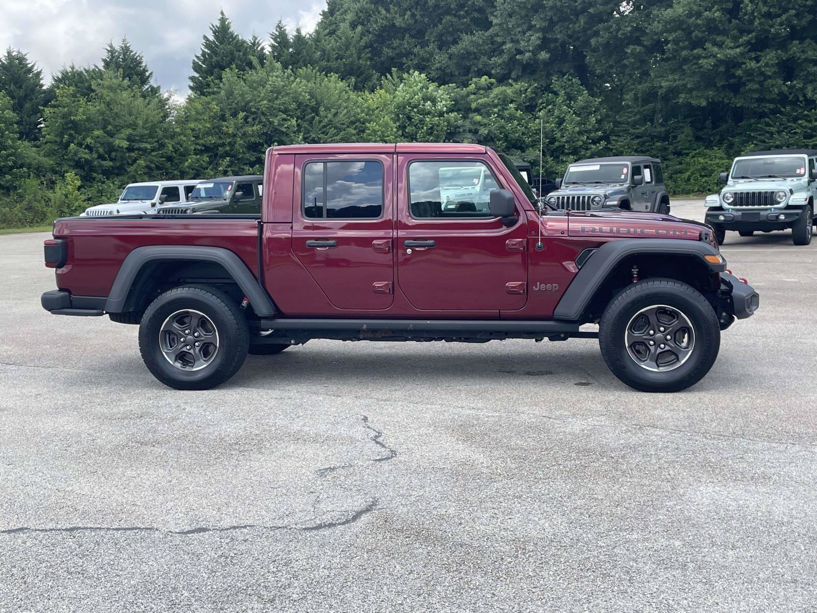 Used 2021 Jeep Gladiator Rubicon w/ Cold Weather Group AWD/4WD image 2