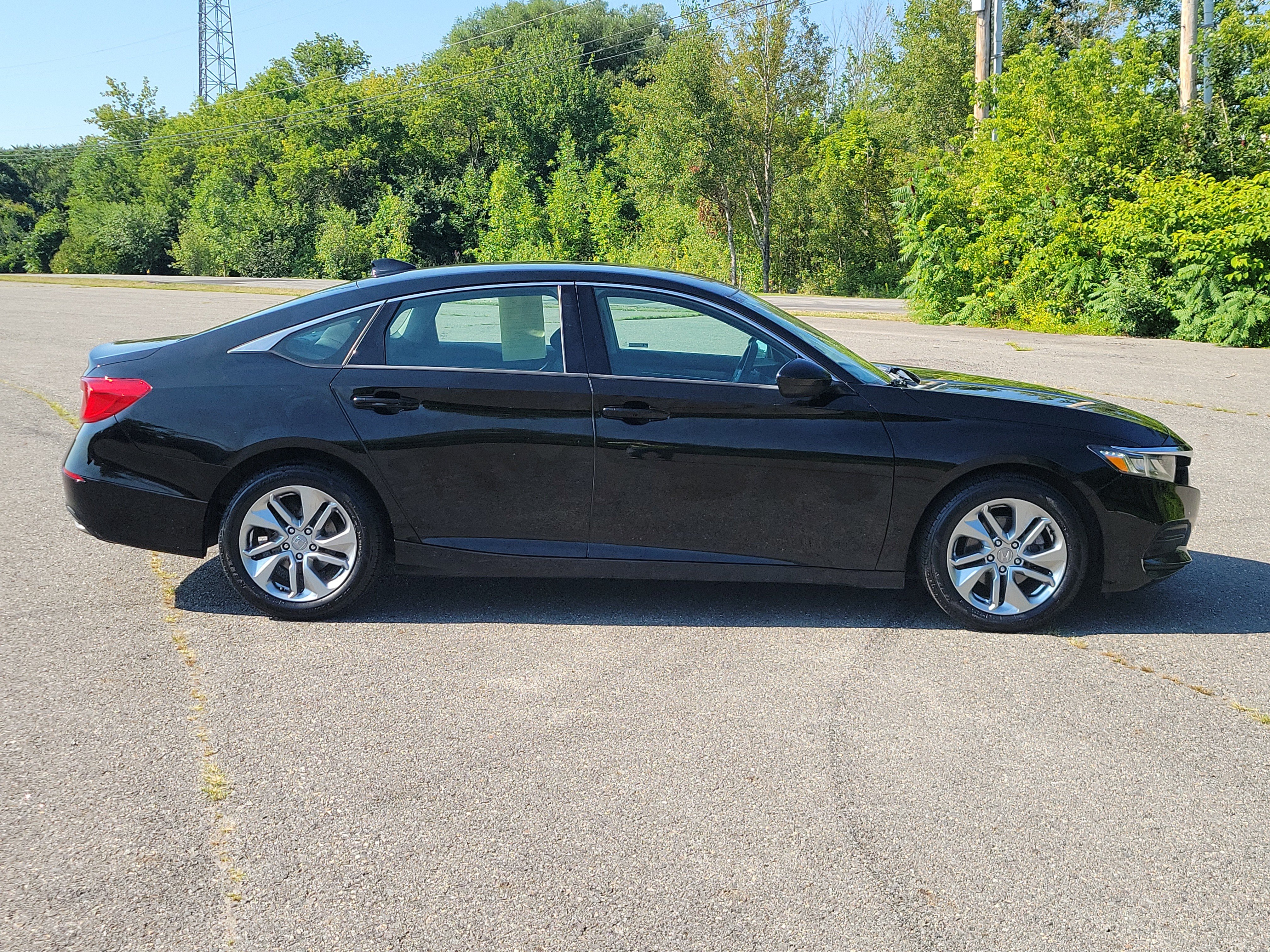 Used 2019 Honda Accord LX image 4